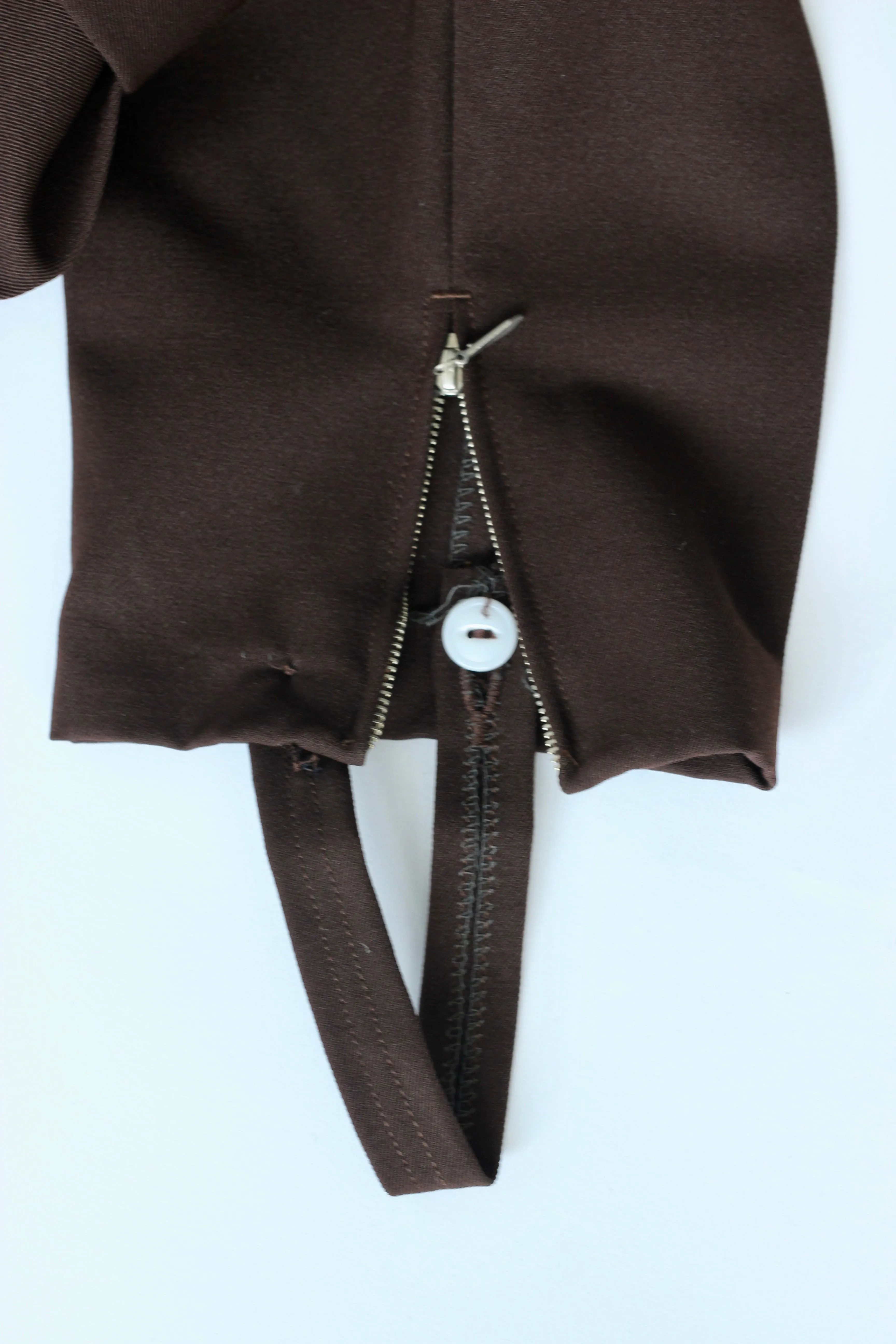 1950s 1960s Womans High Waisted Brown Pants//Size M