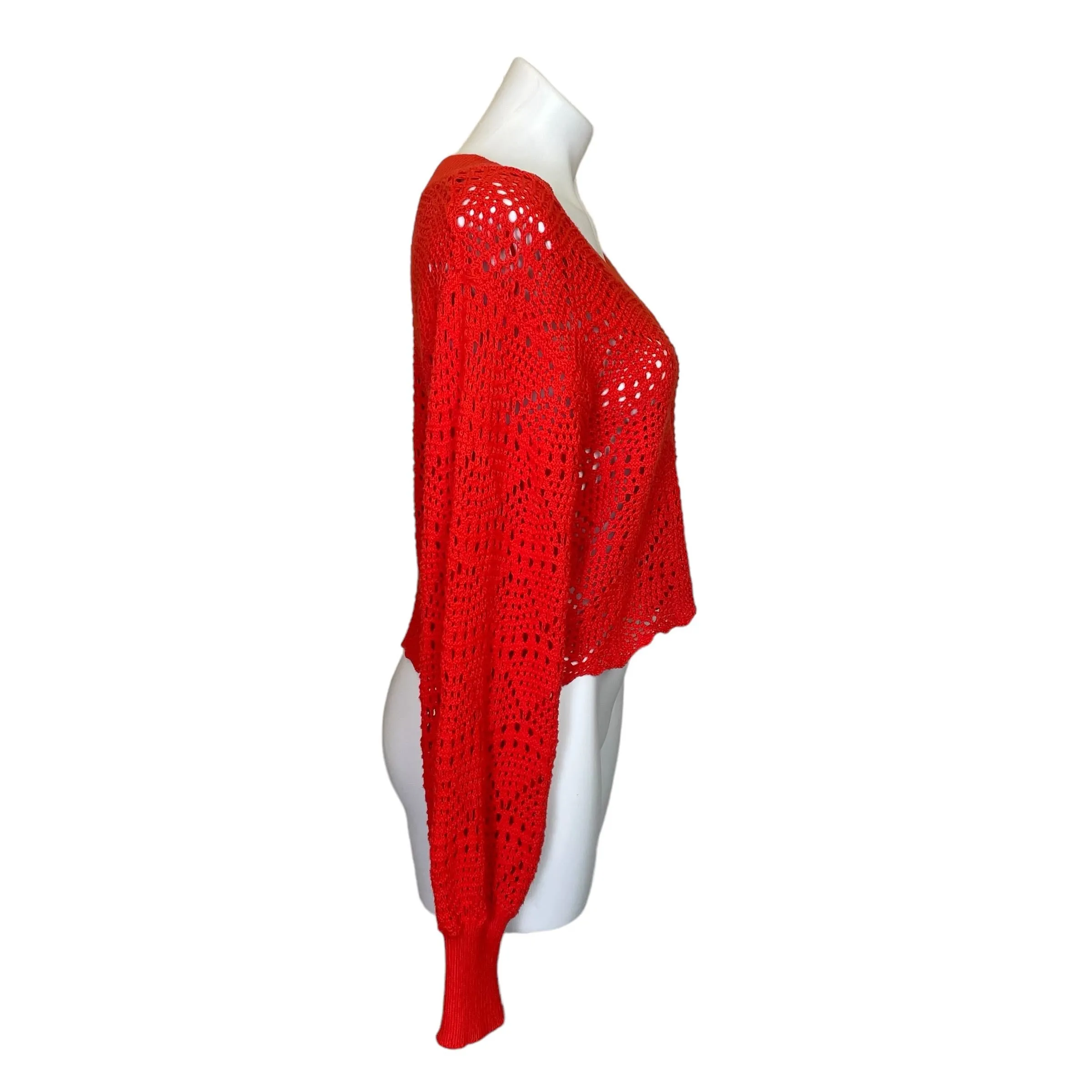 525 | Women's Red Open Knit Crop Pullover Sweater | Size: M