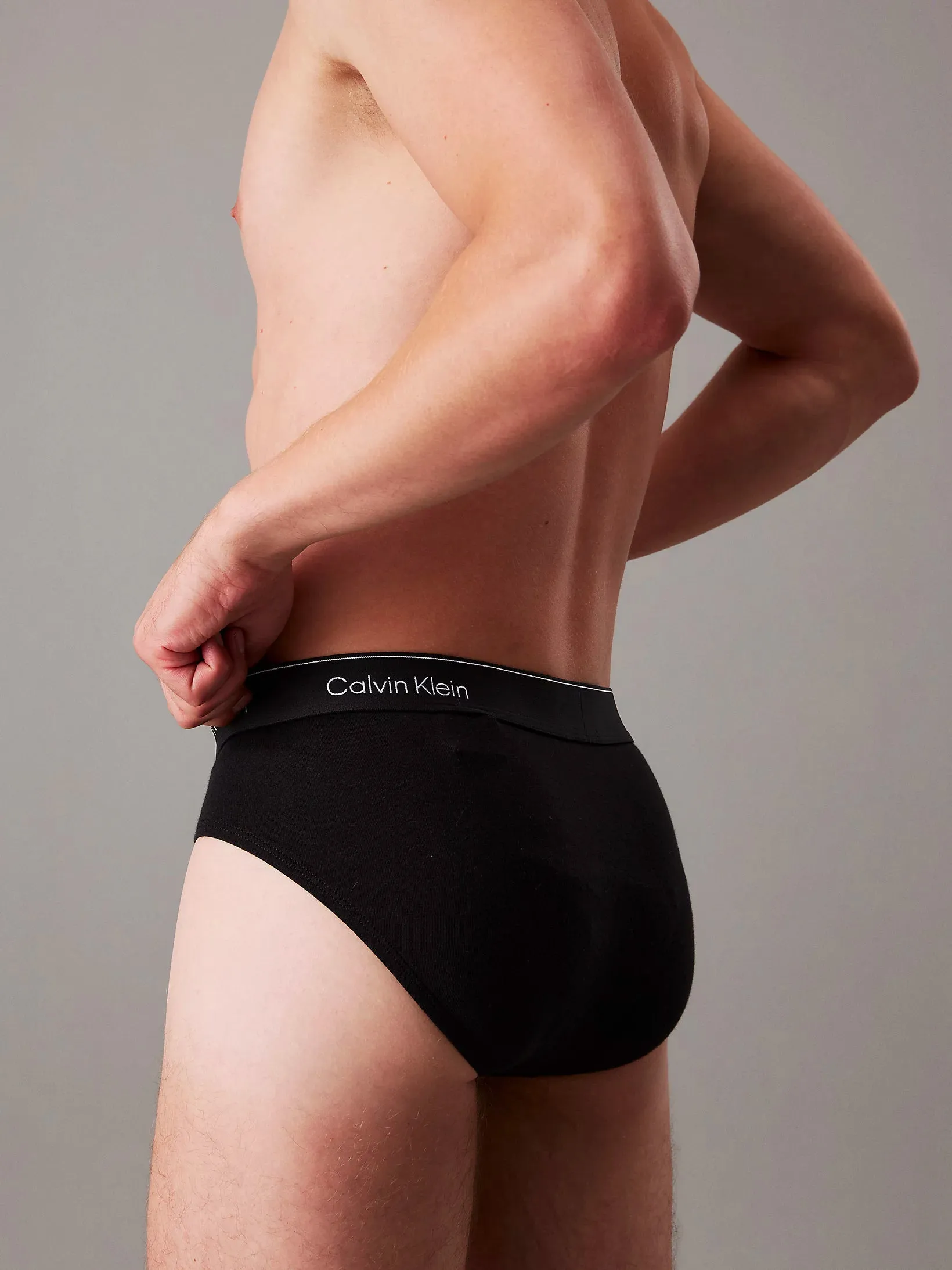 Calvin Klein Mens 'Hip Brief' - Icon Cotton Stretch (3-Pack)