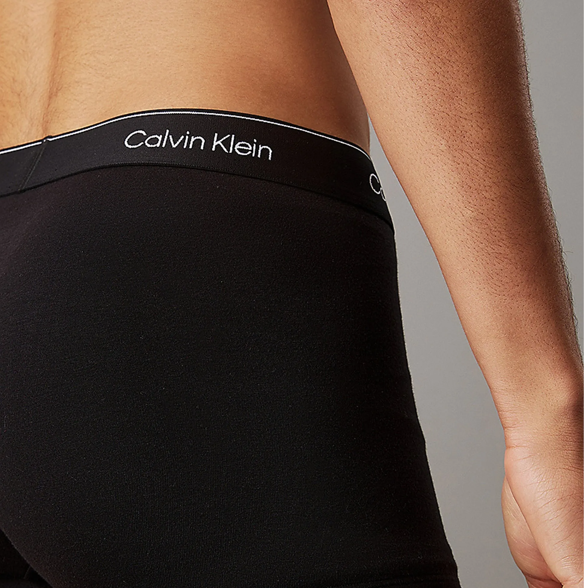 Calvin Klein MODERN COTTON STRETCH Mens 3 Pack Trunks Black