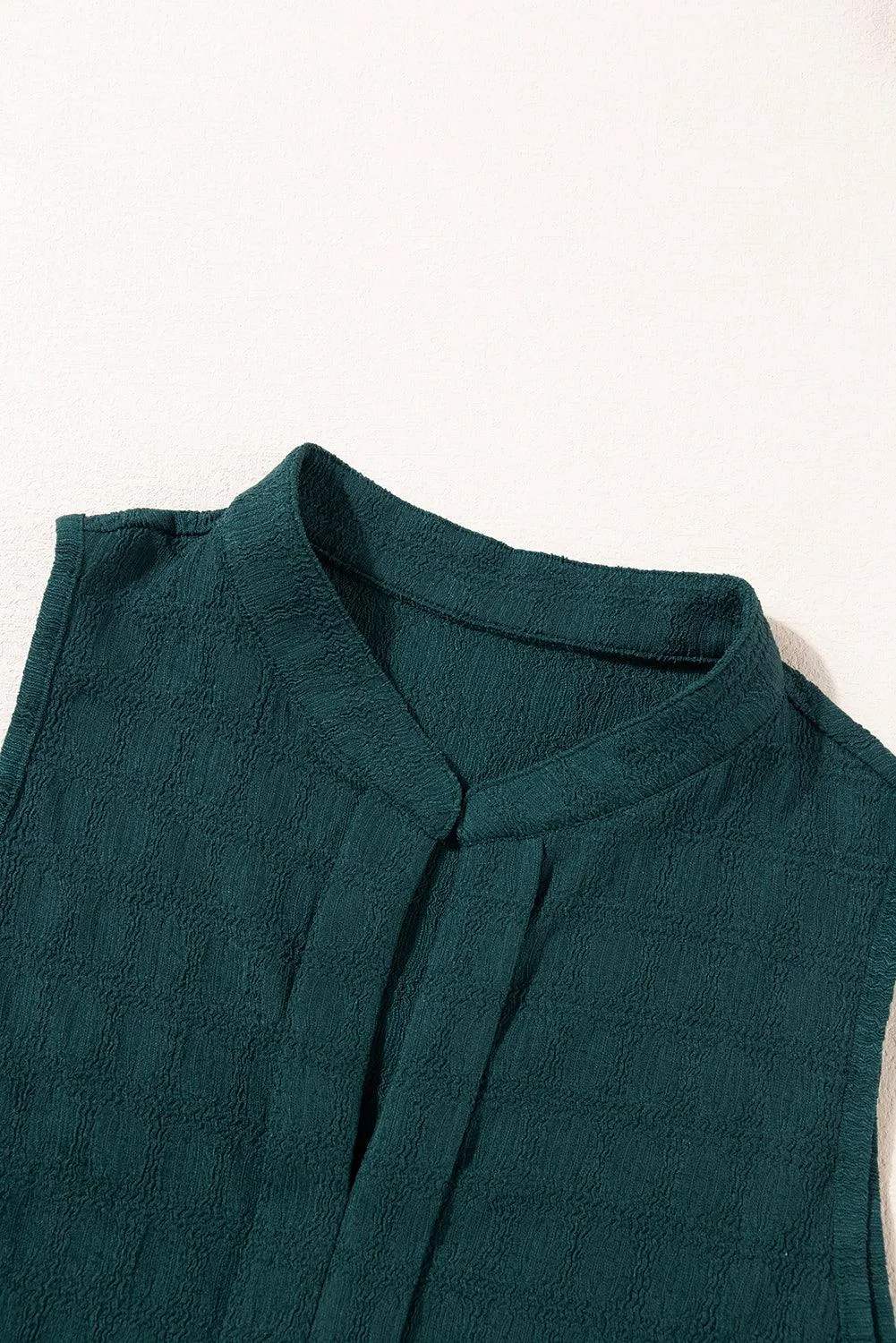 Lattice Textured Split Neck Sleeveless Tank Top for Women