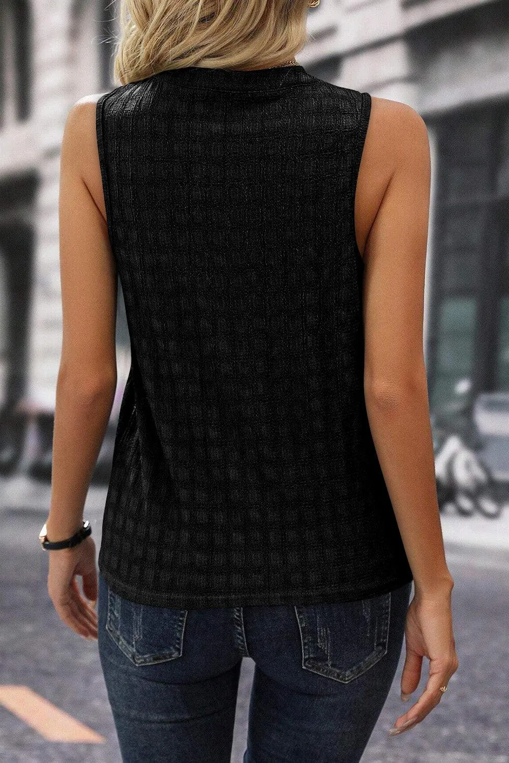 Lattice Textured Split Neck Sleeveless Tank Top for Women