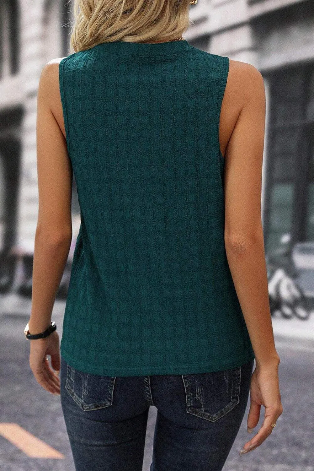Lattice Textured Split Neck Sleeveless Tank Top for Women