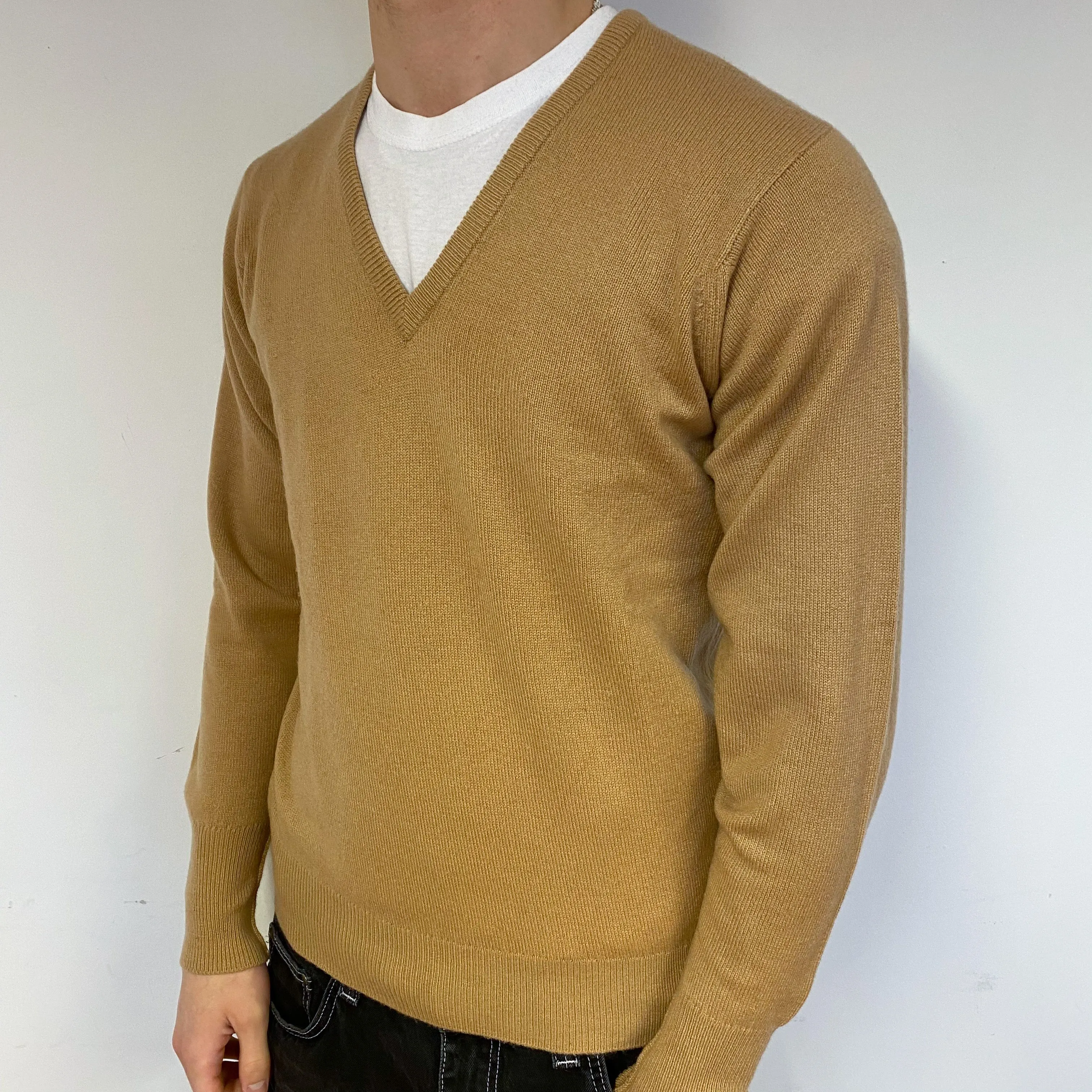 Men’s Vintage Camel Cashmere V-Neck Jumper Medium