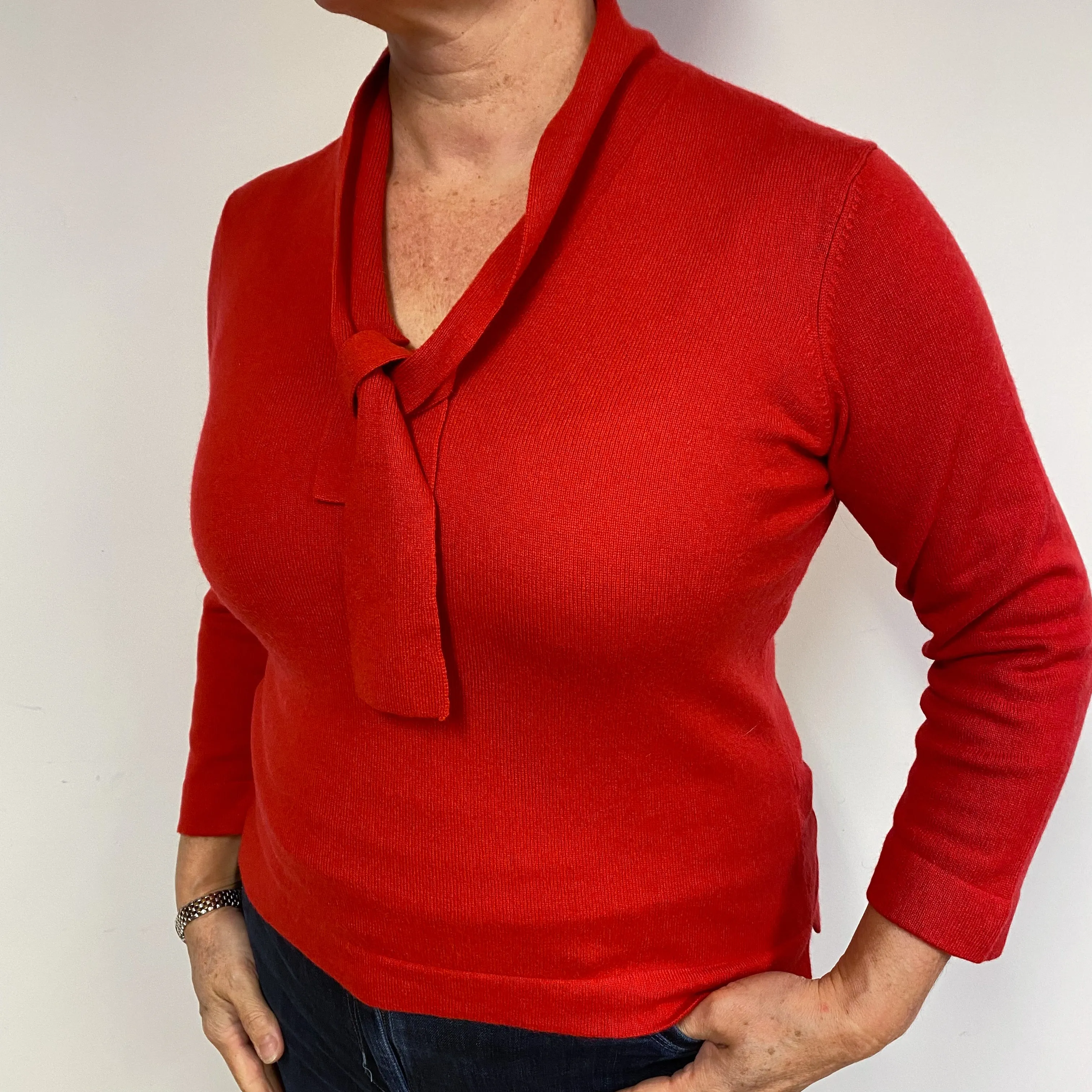 Spanish Red Cashmere Tie V-Neck Jumper Large