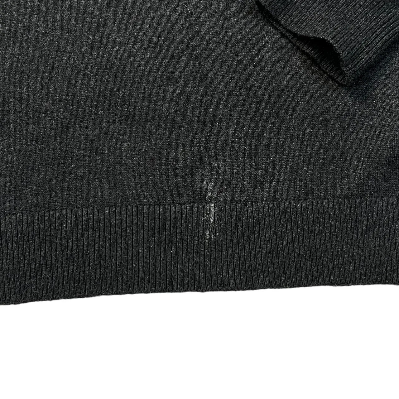 TOMMY HILFIGER Embroidered Mini Logo Pima Cotton Cashmere V-Neck Sweater Jumper
